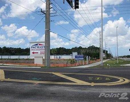 2nd image of 12600 Tamiami Trl S