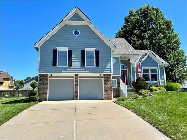 7608 NW 76th Pl, Kansas City, MO 64152