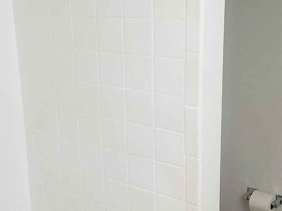 5th image of 1771 E Woodward Heights Blvd APT 4