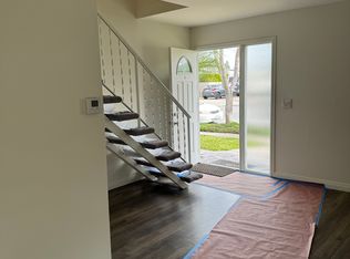 296 16th Pl #B, Costa Mesa, CA 92627