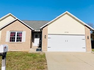 2738 Ridgeway Dr, Jackson, MO 63755