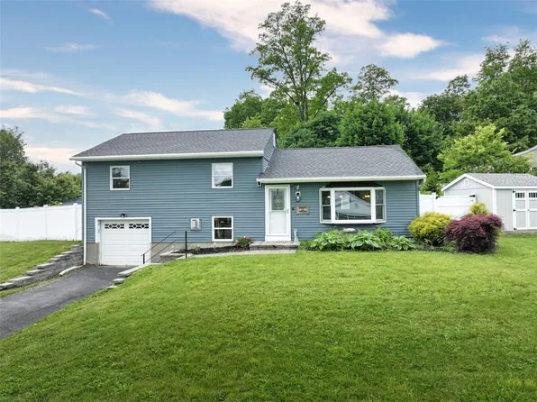 21 Harth Drive, New Windsor, NY 12553