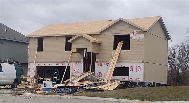 1st image of 206 NE Jensen St