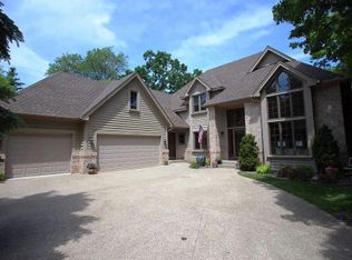 1399 Chatterton Rd, Eagan, MN 55123