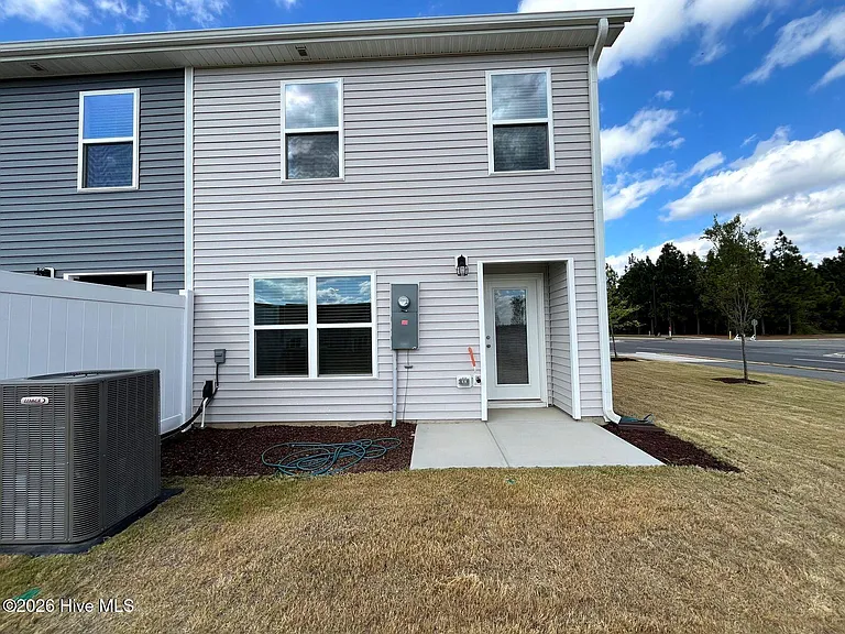 201 Maddox Dr — Photo 27
