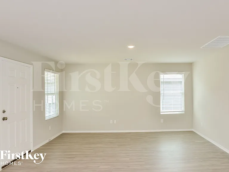 14942 Watson Ml — Photo 2