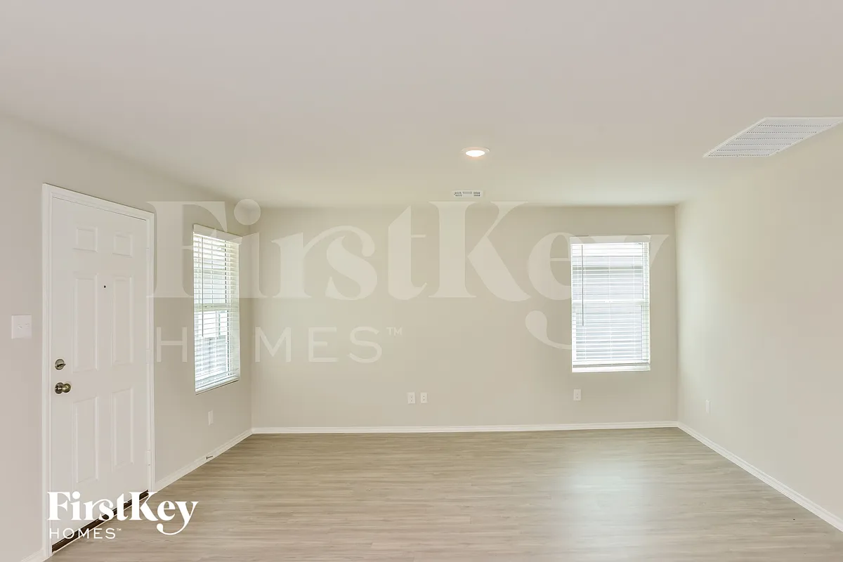 Building Photo - 14942 Watson Ml