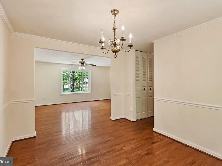 9404 Mirror Pond Dr — Photo 13