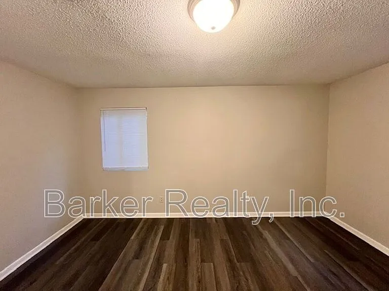 203-2B E Ransom St — Photo 9