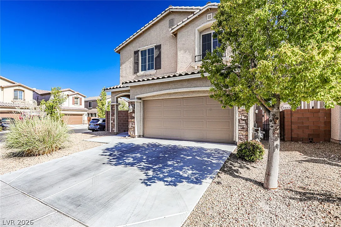 3 bed, 2.5 bath, 1690 sqft, $1,895 — Photo 4