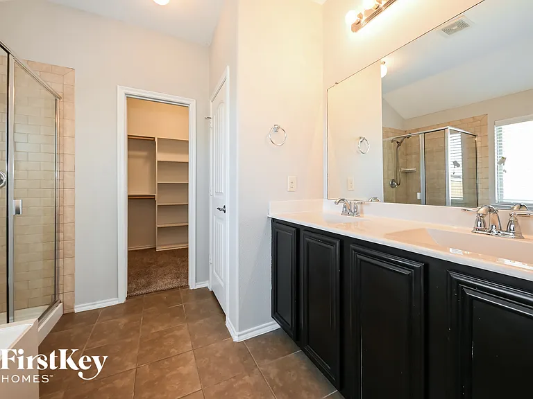 202 Patriot Pkwy — Photo 11