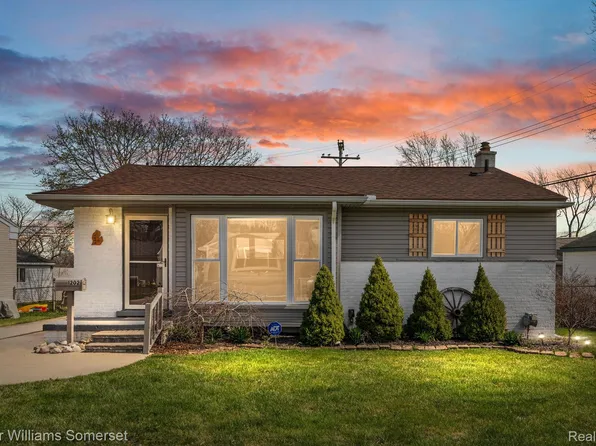 1202 Marc Ave, Clawson, MI 48017