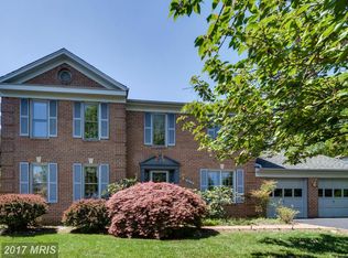 4818 Walkingfern Dr, Rockville, MD 20853