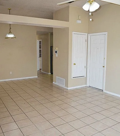 3805 Hitchrock Dr #A — Photo 4