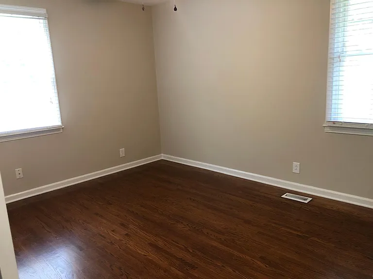 2169 Crestwood Dr — Photo 8