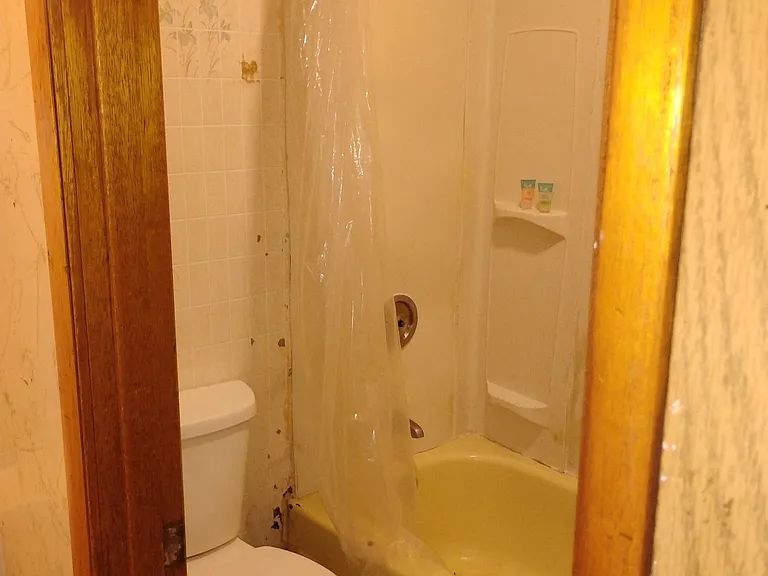 1546 S Cushman St #10 — Photo 6