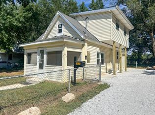 1835 W Chestnut St, Springfield, MO 65802