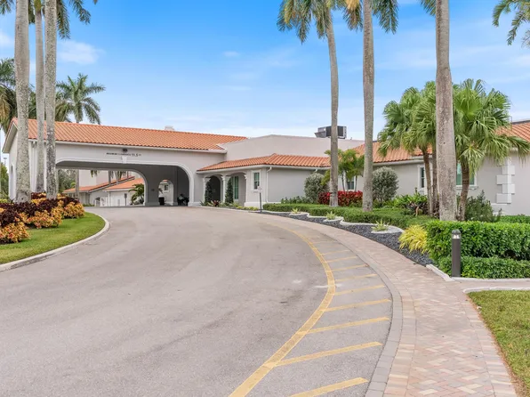 6037 E Pointe Regal Circle E #310, Delray Beach, FL 33484
