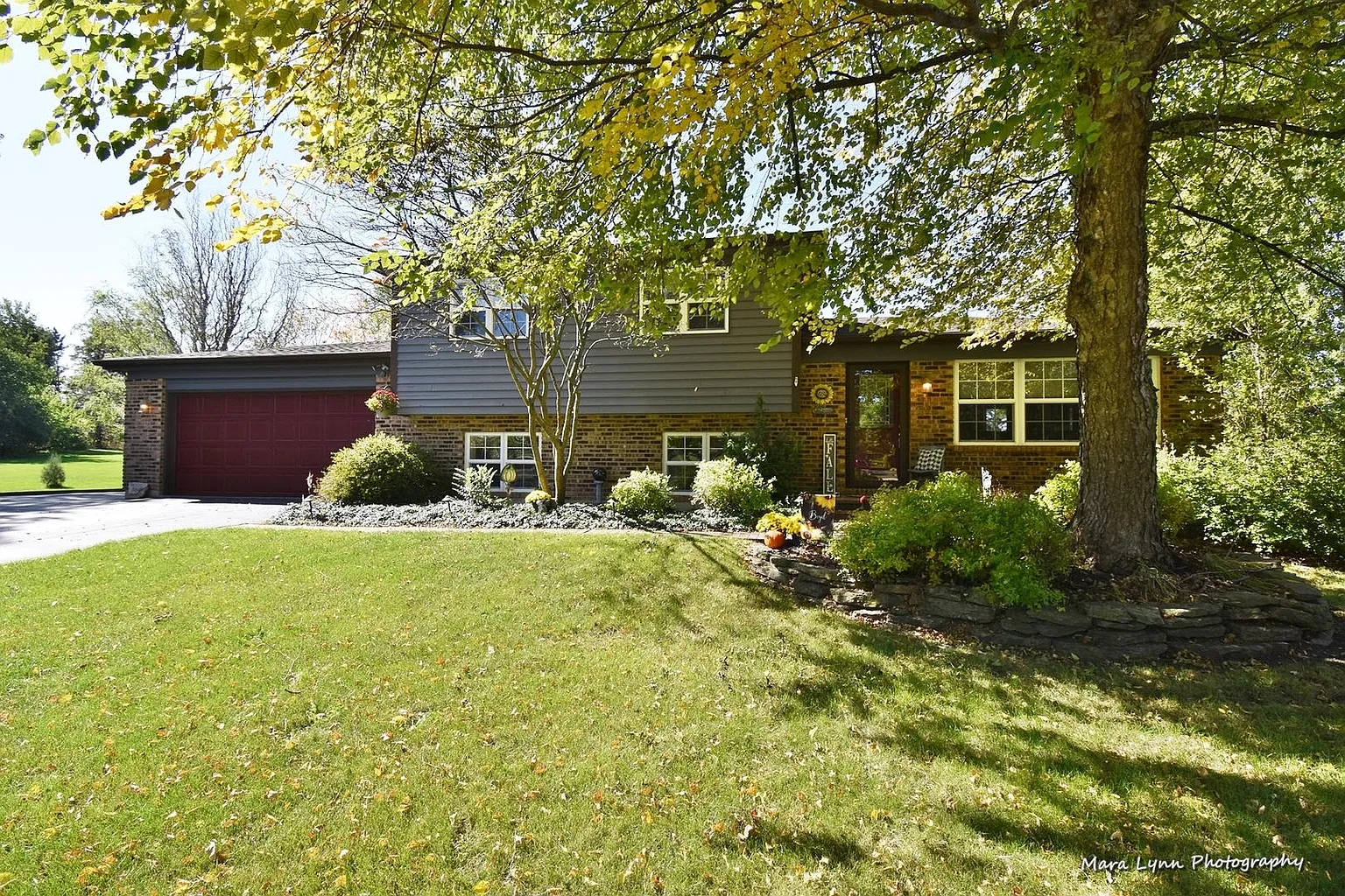 1N110 Stargrass Ln photo 1