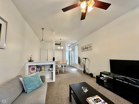 4th image of 833 Camp St #835
