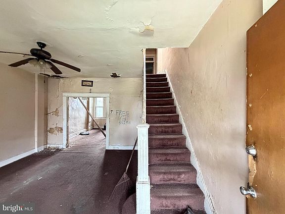 5th image of 3833 Beehler Ave