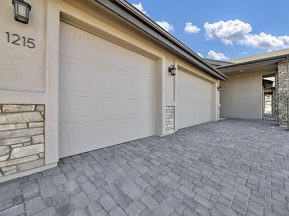 2nd image of 1215 Longview Dr #4