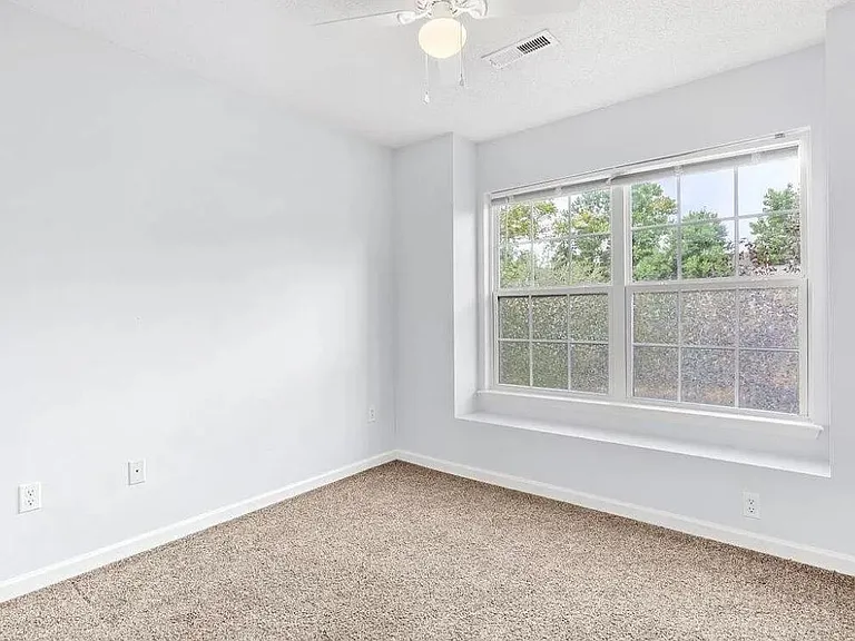 142 Brockman Way — Photo 10