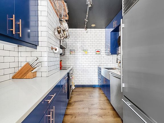 5th image of 80 John St APT 16C
