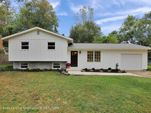 624 Quinlan Dr, Williamston, MI 48895