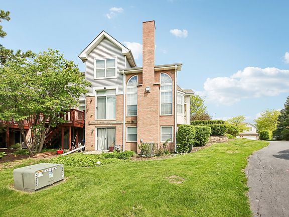 4th image of 345 Lucille Ln #345