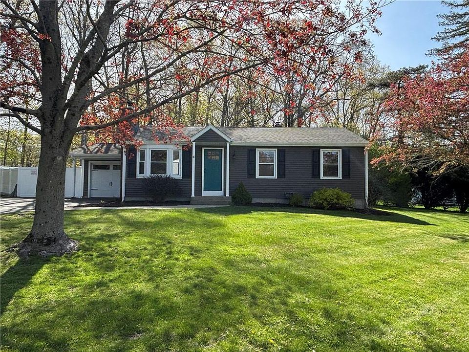 1st image of 41 Crestwood Ct