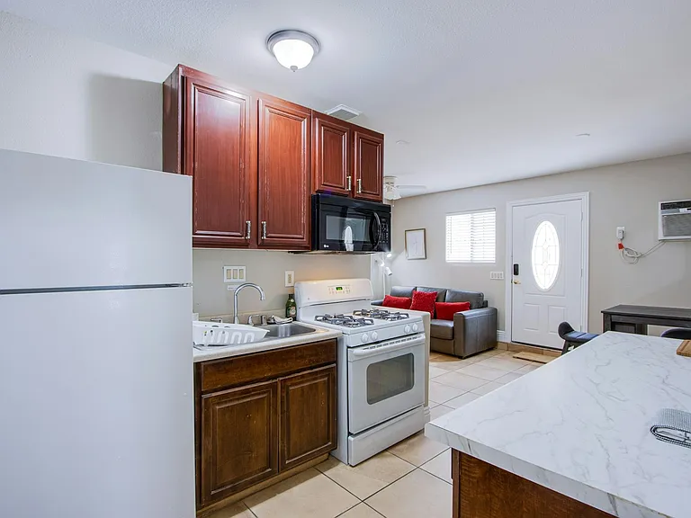 1012 Eugene Cernan St #B — Photo 8