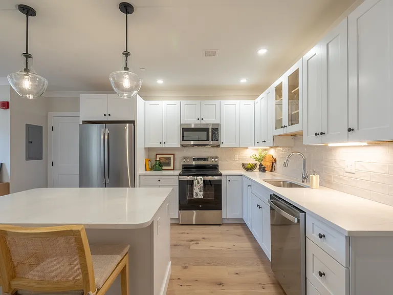 815 Lafayette Rd #102 — Photo 17