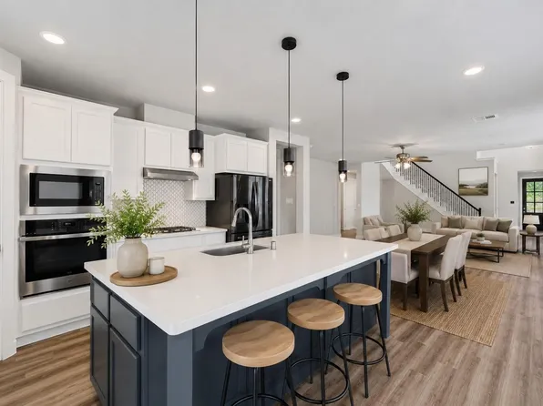 706 Santa Elena Trl, Conroe, TX 77304