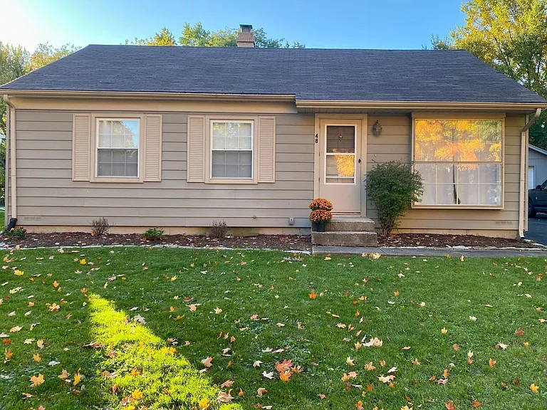 48 Briar Ln — Photo 2