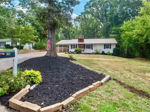 102 Wildwood Cir, Gainesville, GA 30501