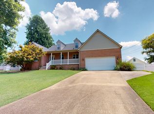 1421 Flowering Dogwood Ln, Dyersburg, TN 38024