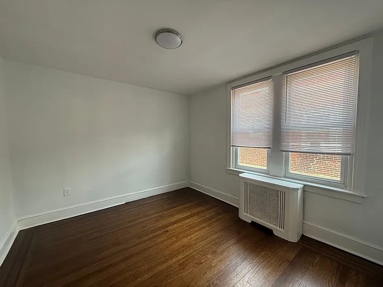 373 E Cliveden St — Photo 25