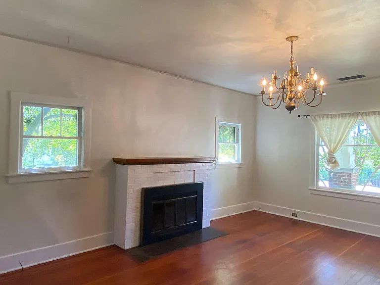 Linden Ave — Photo 12