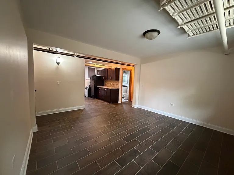 2611 N Albany Ave #BASEMENT — Photo 3