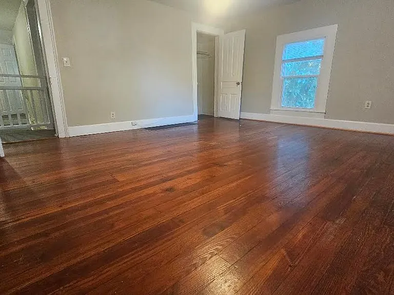 317 Sortwell St — Photo 9
