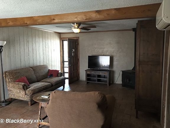 3rd image of 4465 Holland St