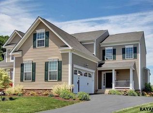 818 Lake Redman Ct, Seven Valleys, PA 17360