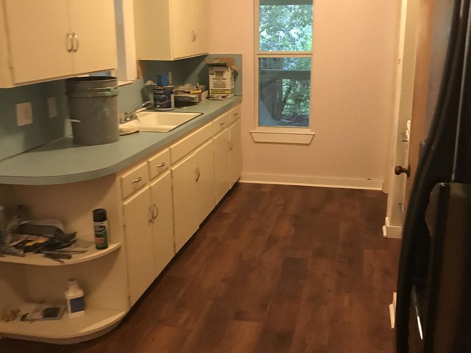 2nd image of 309 Lee St