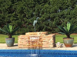 402 Victoria Cir, Warner Robins, GA 31088