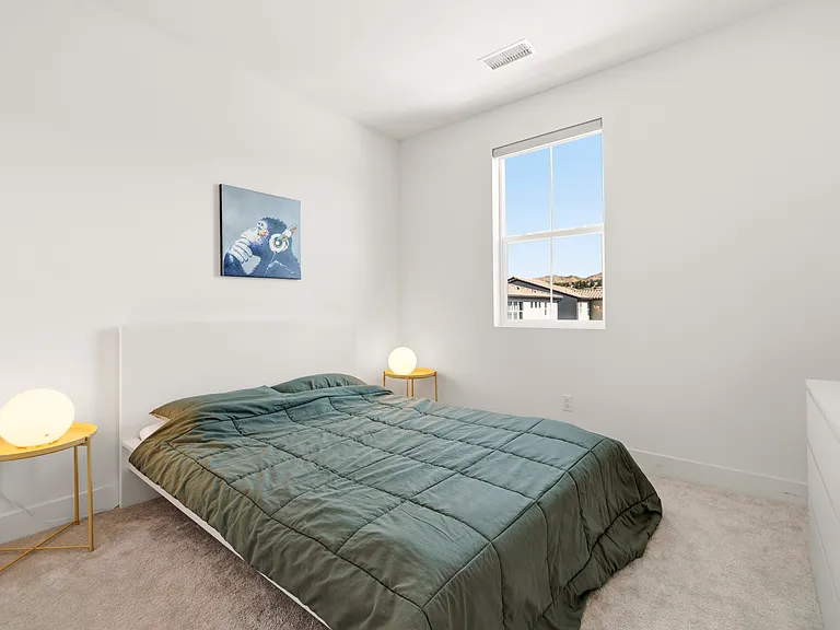 19212 Blackthorn Dr — Photo 46