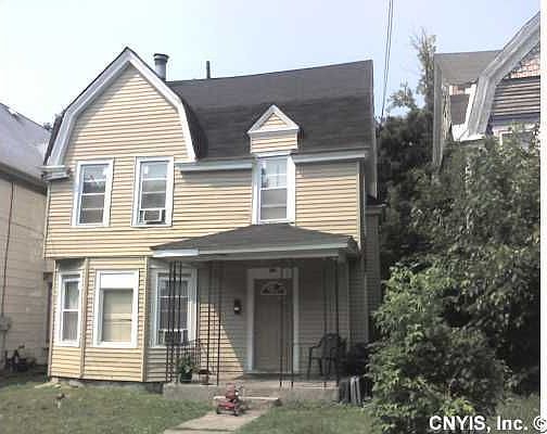3rd image of 116 W Calthrop Ave