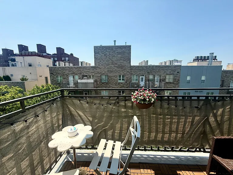 952 Bedford Ave #3H — Photo 2