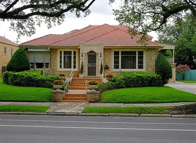 1st image of 4767 Franklin Ave