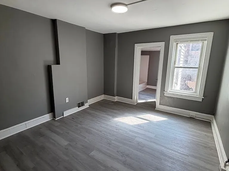 417 Cedar St — Photo 4